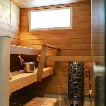 בית נופש Big Apartment, Near Santaclaus Village רובניימי