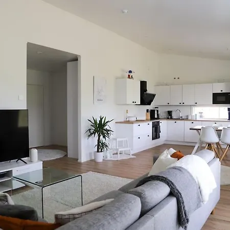 Big Apartment, Near Santaclaus Village Dom wakacyjny Rovaniemi